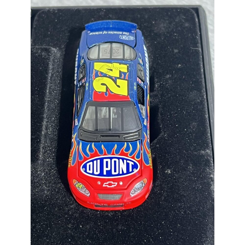 Vintage Action Elite Jeff Gordon #24 DuPont 2003 Monte Carlo 1:64 NASCAR Diecast - Picture 5 of 8